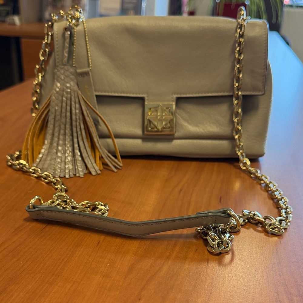 ANTONIO MELANI Light Gray Shoulder Bag with Gold Accents